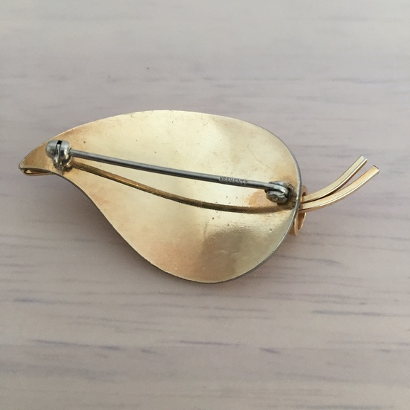 Vintage Gold Brooch - Picture 2 of 3